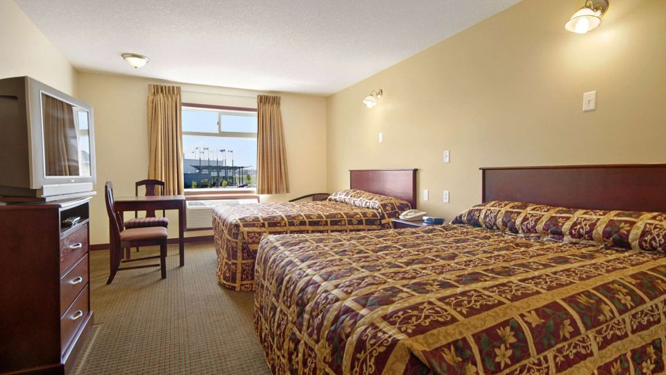 Super 8 by Wyndham Fort Saskatchewan