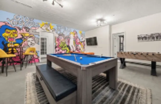 ATL Patio Paradise - Pool, Hot Tub, Movie Theater, Game Room, B-Ball, Arcades!