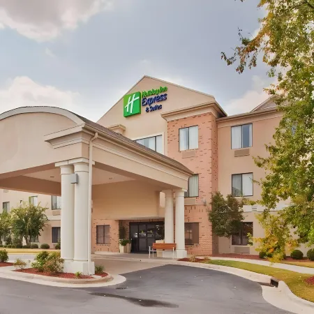 Holiday Inn Express & Suites KINSTON by IHG