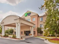 Holiday Inn Express & Suites Kinston