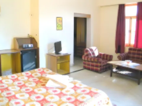 The New Swaraj Resort Hotels in Bharatpur