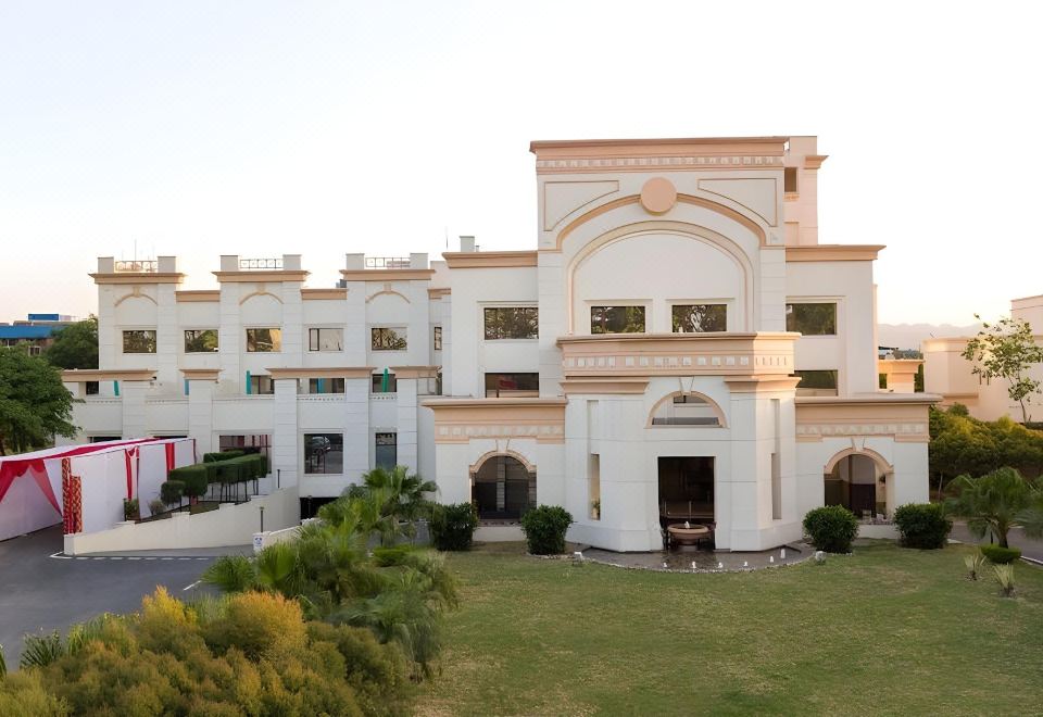 hotel overview picture