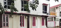 RedDoorz Plus @ Taman Madiun Hotels in Taman