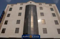 The Palace Hotel Suites - Al Badea