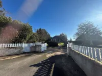 Gîte Jumapi : family gîte with swimming pool for 10 people - 15 min Futuroscope Hôtels à : Fontaine-le-Comte