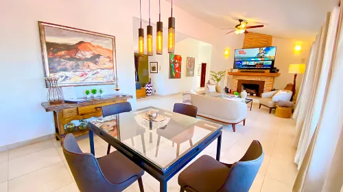 Ajijic 2 Bedroom Retreat -Modern Centrally Located -Bikes -Gym -Pickleball Court