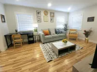 Detached Bungalow Home Prime location Close to DT Pasadena King Size -Bed! 29