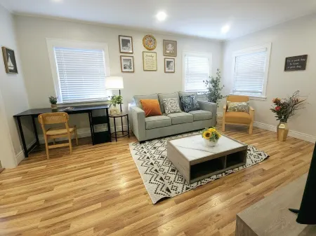 Detached Bungalow Home Prime location Close to DT Pasadena King Size -Bed! 29 Отели рядом с достопримечательностью «Калифорнийский технологический институт»