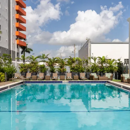 DoubleTree by Hilton Miami North I-95