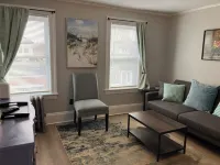 2-Bedroom Apt Near UNH, Portsmouth! - Parking, Full Kitchen, Free Wine!