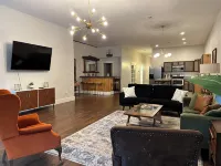 Guest Favorite! Spacious Loft Overlooking NC Transportation Museum