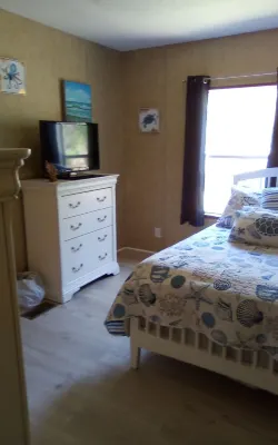 Handicap Accessible Private Spacious Beautiful Family Home 5 Acres Pet Friendly