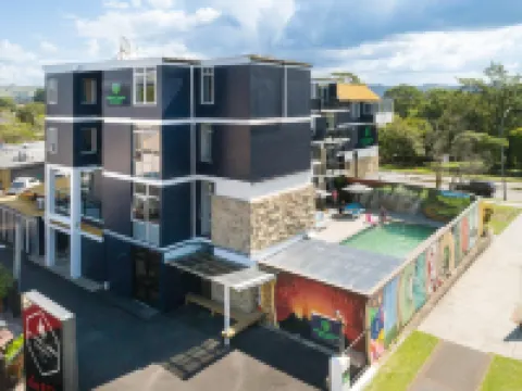 Urban Lounge Sleepery Hotels near Agrodome