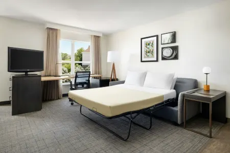 Residence Inn des Moines West at Jordan Creek Town Center Отели в г. Запад Де-Мойн