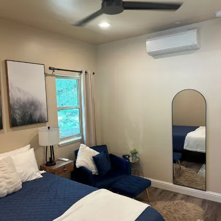 Updated Cabin with POOL and SPA 5 minutes from Sequoias National Park