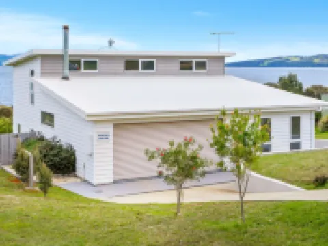Manfield Seaside Bruny Island Hotels in Alonnah