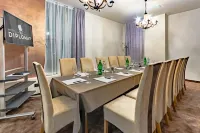 Hotel Diplomat Отели в г. Загреб