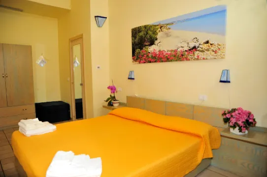 Cala Dei Normanni - Camere Sul Lungomare