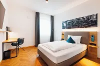 Ecome Hotel