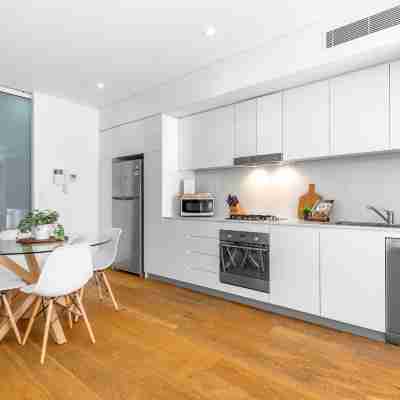 Waterloo St Apartments by Urban Rest Rooms