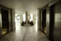 Salguero Apart by Zafiro