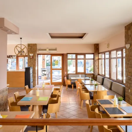 Ilioxenia Chios Studios & Apartments