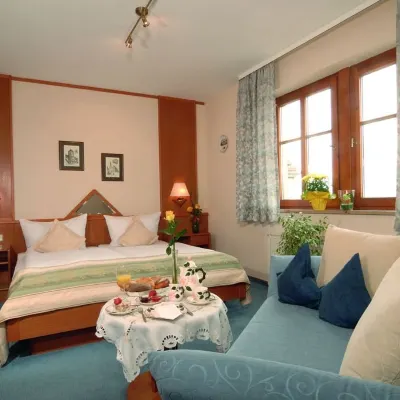 Hotel Uhl Hotels near Castle Garden