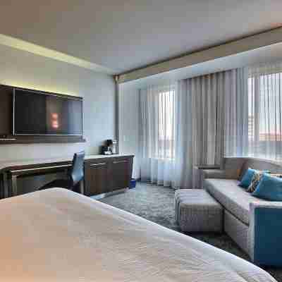 Hotel Courtyard by Marriott Montréal-Brossard Rooms