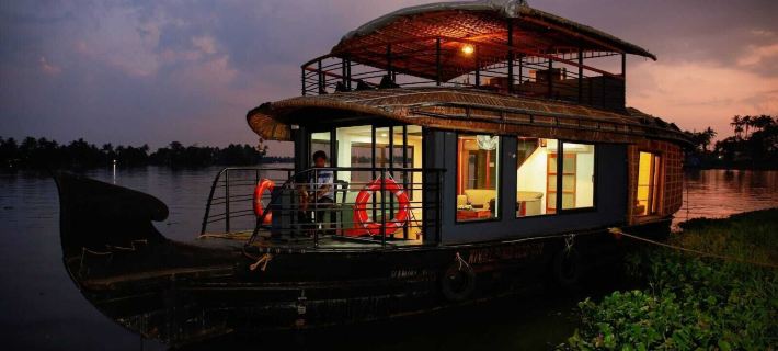 Upper Deck Houseboats 알레페이 호텔