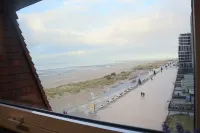 Apartment Nieuwpoort with Sea Views
