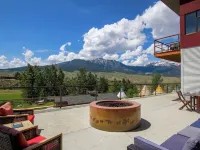 Yellowstone Tipis Hotels in Gardiner