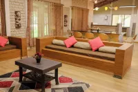 Tiki Farms Hotels in Takave