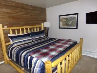 Wild Irishman 2 Bed 2 Bath Sleeps 9 Wibh
