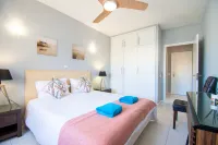 99B Hibiscus Monte Dourado - Condos
