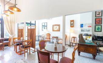 Hotel N16