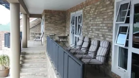 Mount Lodge Humewood Отели в г. Порт-Элизабет