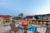 Villa Vjeka Cozy Family Retreat with Heated Pool, Brač Island - Ocean View