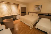 Hotel Serrano فنادق في 