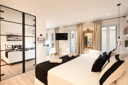 Porta Reale Suite by CorfuEscapes Отели рядом с достопримечательностью «Вилла Мон Репо»