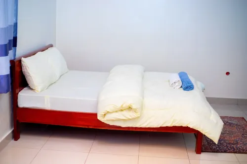 Apartment - Sleeps 11 Pets Welcomed & Garden