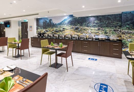 그라비티 호텔의 깔끔한 욕실