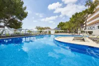 Universal Hotel Laguna Hotels in Llevant