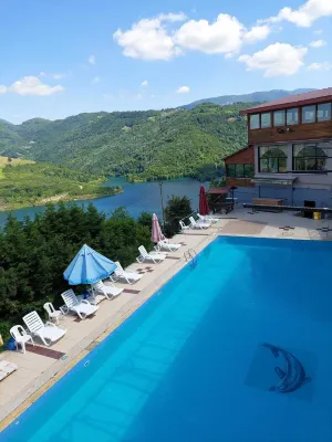 Eraslan Tatilkoyu Hotels near Yuvacık Osmanlı Cami