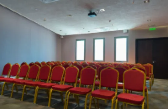 門多查城市福恩特馬約爾酒店