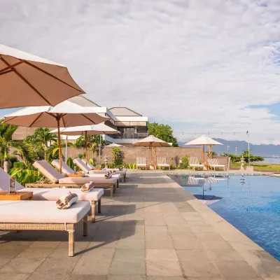 The Manik Kalisada Hotel dekat Alfamart