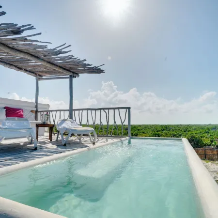 Punta Blanca | Beachfront Boutique Hotel