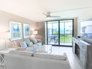 Sundial Beach Resort & Spa