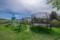 Family House with Httb Playgr BBQ Firept - Pensions