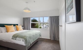 Renovated Takapuna 2Br Apt - Parking