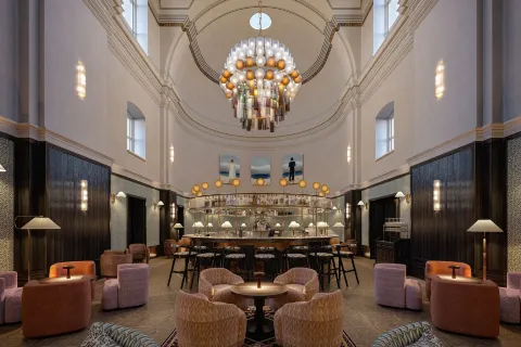 Stradom House, Autograph Collection